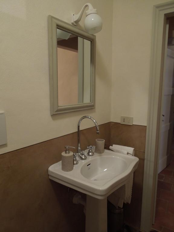 Bed and Breakfast Casa Rovelli Alfiano Natta Habitación foto
